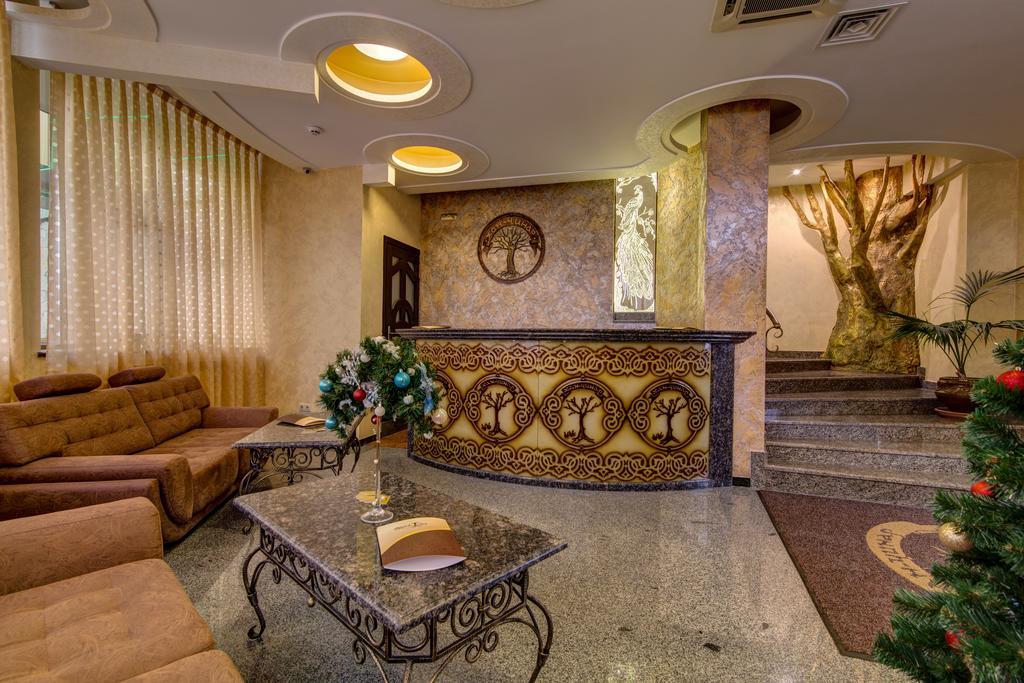 Khan-Chinar Hotel Ντνιπροπετρόφσκ Εξωτερικό φωτογραφία